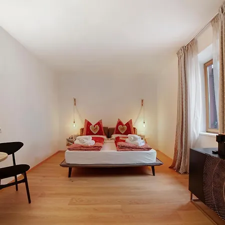 Boutique Santer Klause 4* Мерано